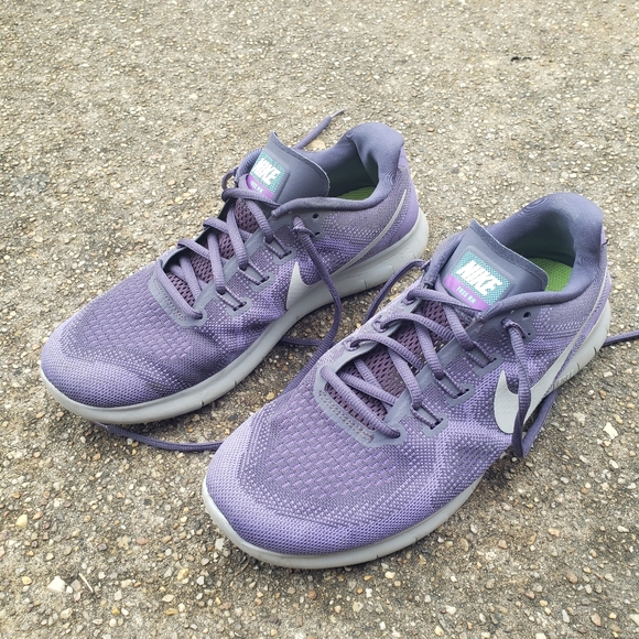 Nike Shoes - NIKE Free RN - Womens Running Shoes - SIZE 9